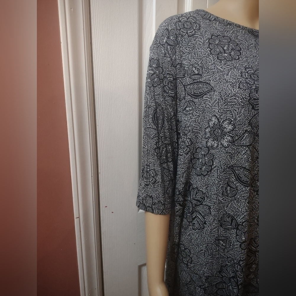 Wearever collection women's size medium blouse shirt top - Picture 2 of 6